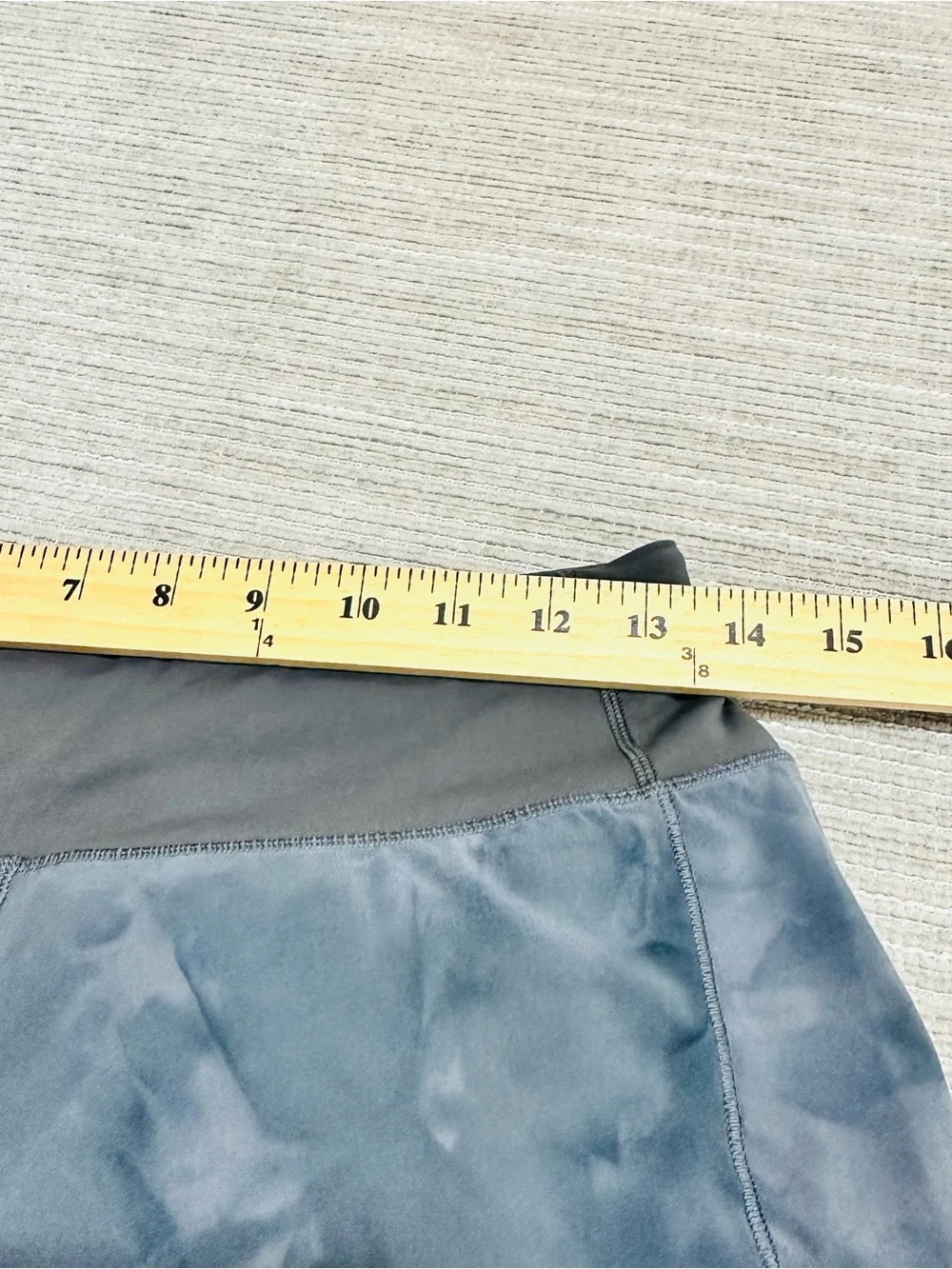 Lululemon Speed Up Mid-Rise Lined Short 4" Diamond Dye Size 4 - Picture 5 of 7
